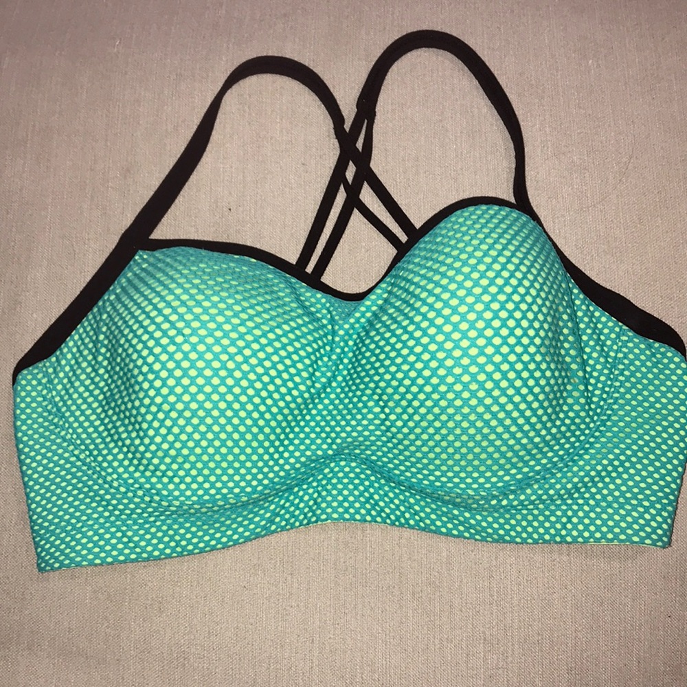 Victoria’s Secret sports bra 36D with underwire